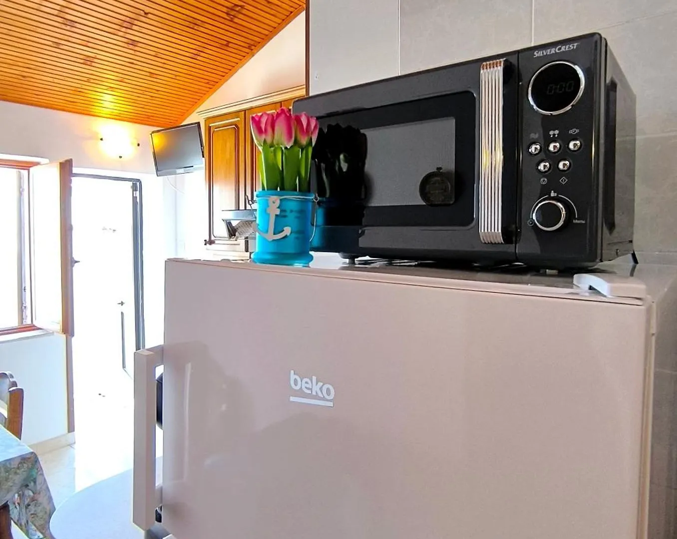 Pleasant Apartment With Seaview 말리로시니