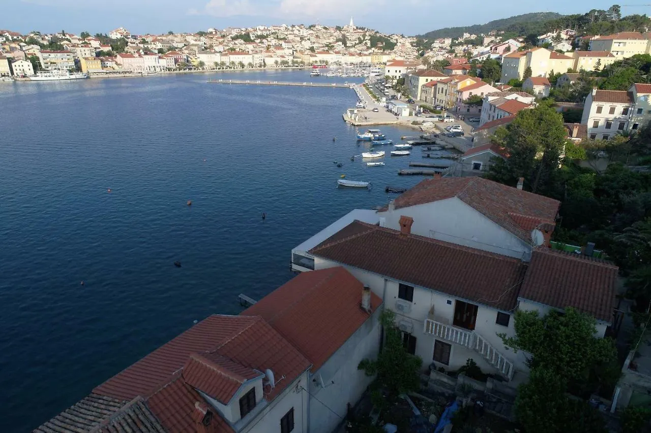 Pleasant Apartment With Seaview Mali Losinj