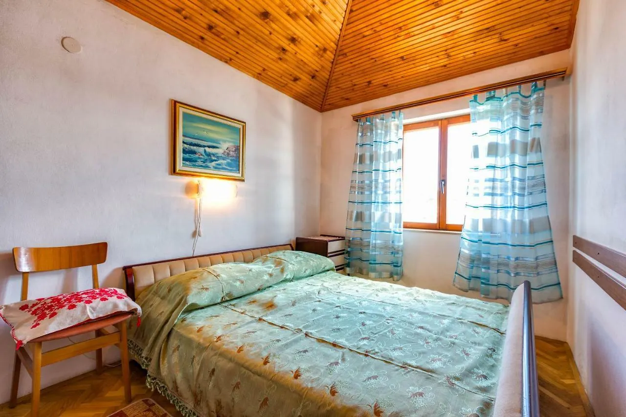 Pleasant Apartment With Seaview Mali Losinj