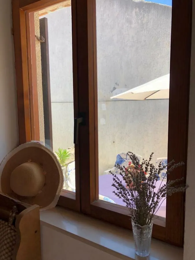 Pleasant Apartment With Seaview Mali Losinj